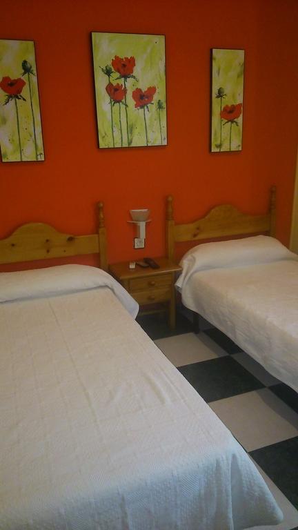 Hostal El Camionero Burguillos Del Cerro Værelse billede